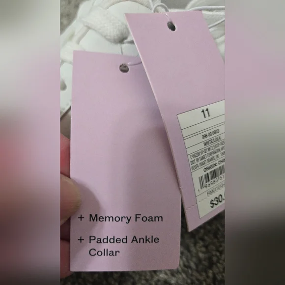 White Athletic Tennis Shoes, Memory Foam, Padded Ankle Collar, Size 11, New - Picture 12 of 12